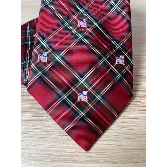 Tommy Hilfiger Red Plaid with Polar Bears Christmas Design Silk Designer Tie - Picture 2 of 6